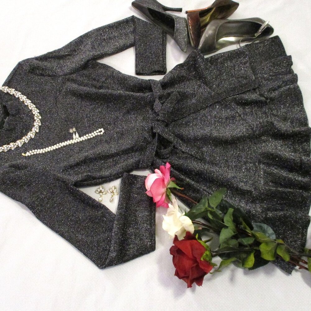 SPEECHLESS METALLIC BLACK SILVER SPARKLE DRESS – MIDI SIZE S